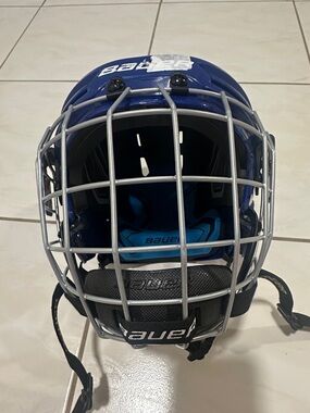 Bauer Youth Hockey Helmet